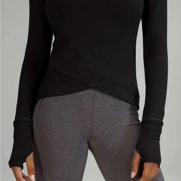 Lululemon Close to Crossing Long Sleeve *Rulu
Black - Picture 5 of 10